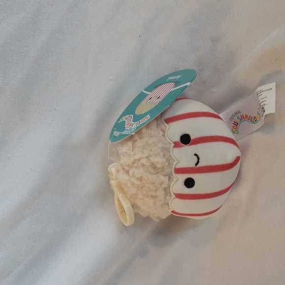 Squishmallows clip - Arnel the popcorn squish, NWT - Picture 1 of 4